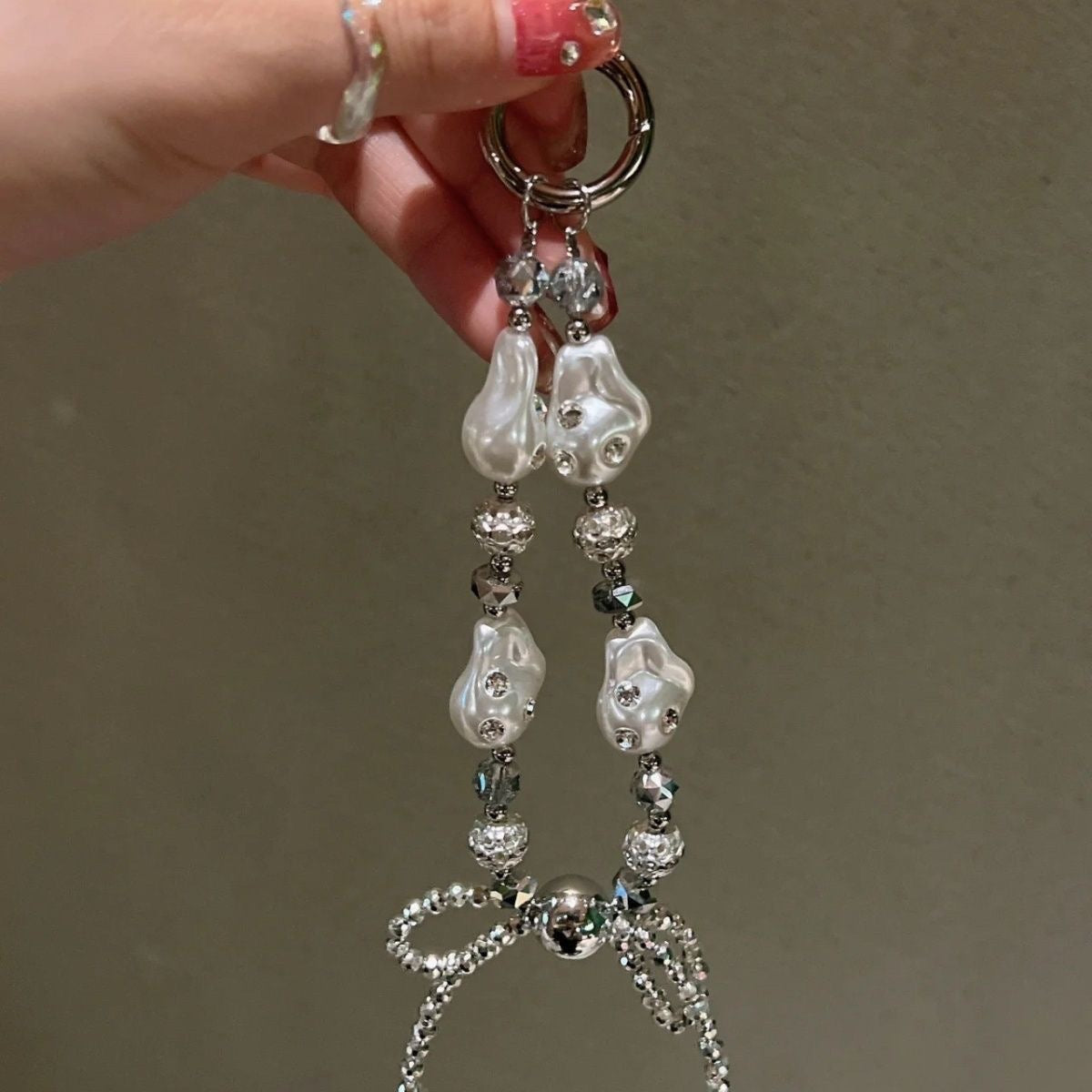 fake pearl key chain
