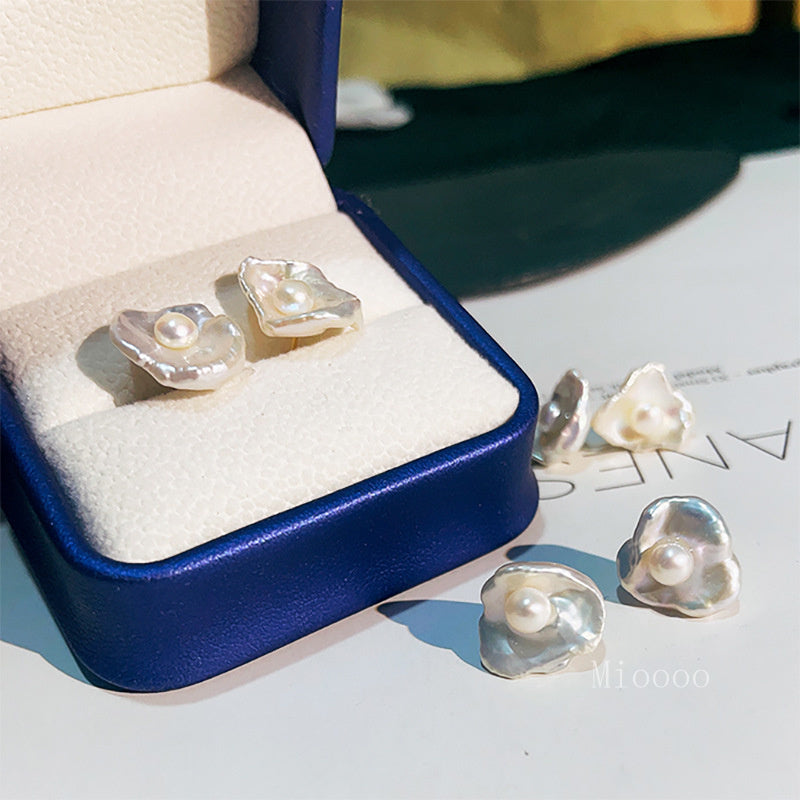 French Retro Baroque Freshwater Pearl Stud Earrings for Women Ins Niche High-end S925 Sterling Silver Earrings Flower Spring