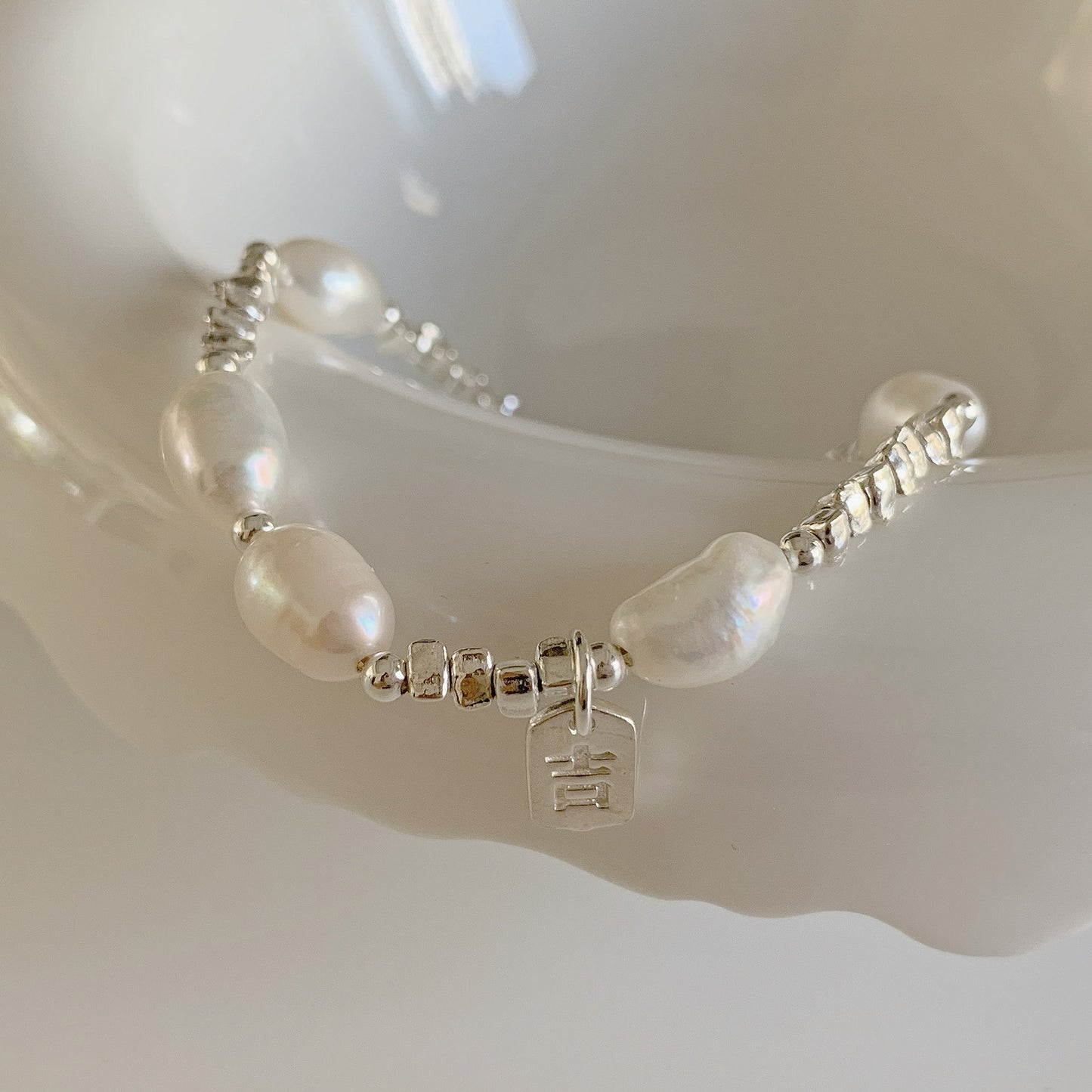 S925Sterling Silver Freshwater Pearl Silver Fragment Bracelet for Women, Niche Design, Elegant Silver Fragment Bracelet, Light Luxury Jewelry