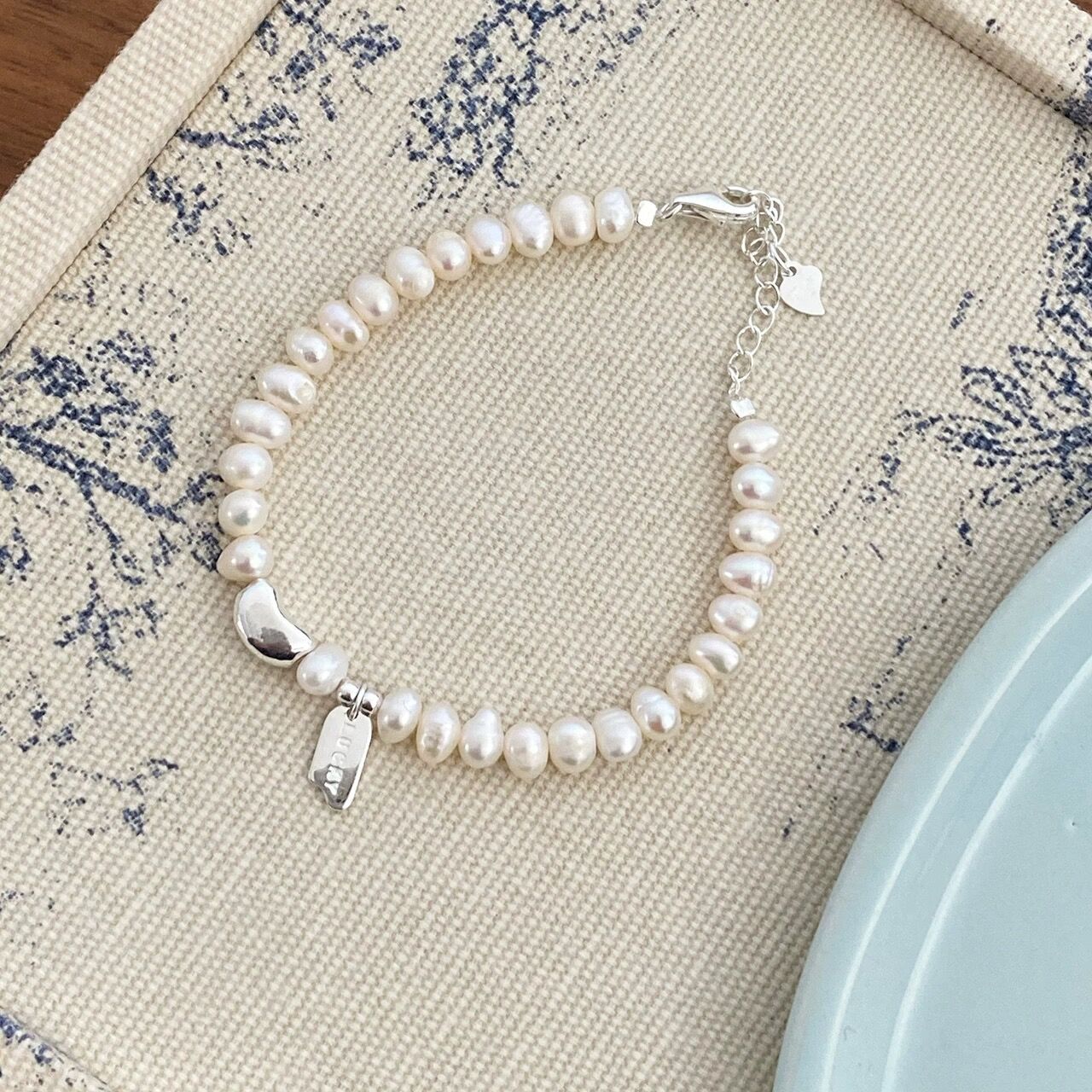 S925Sterling Silver Lucky Bean Long Pendant Letter Bracelet for Women Gentle Temperament Freshwater Pearl Best Friend Bracelet Elegant Jewelry