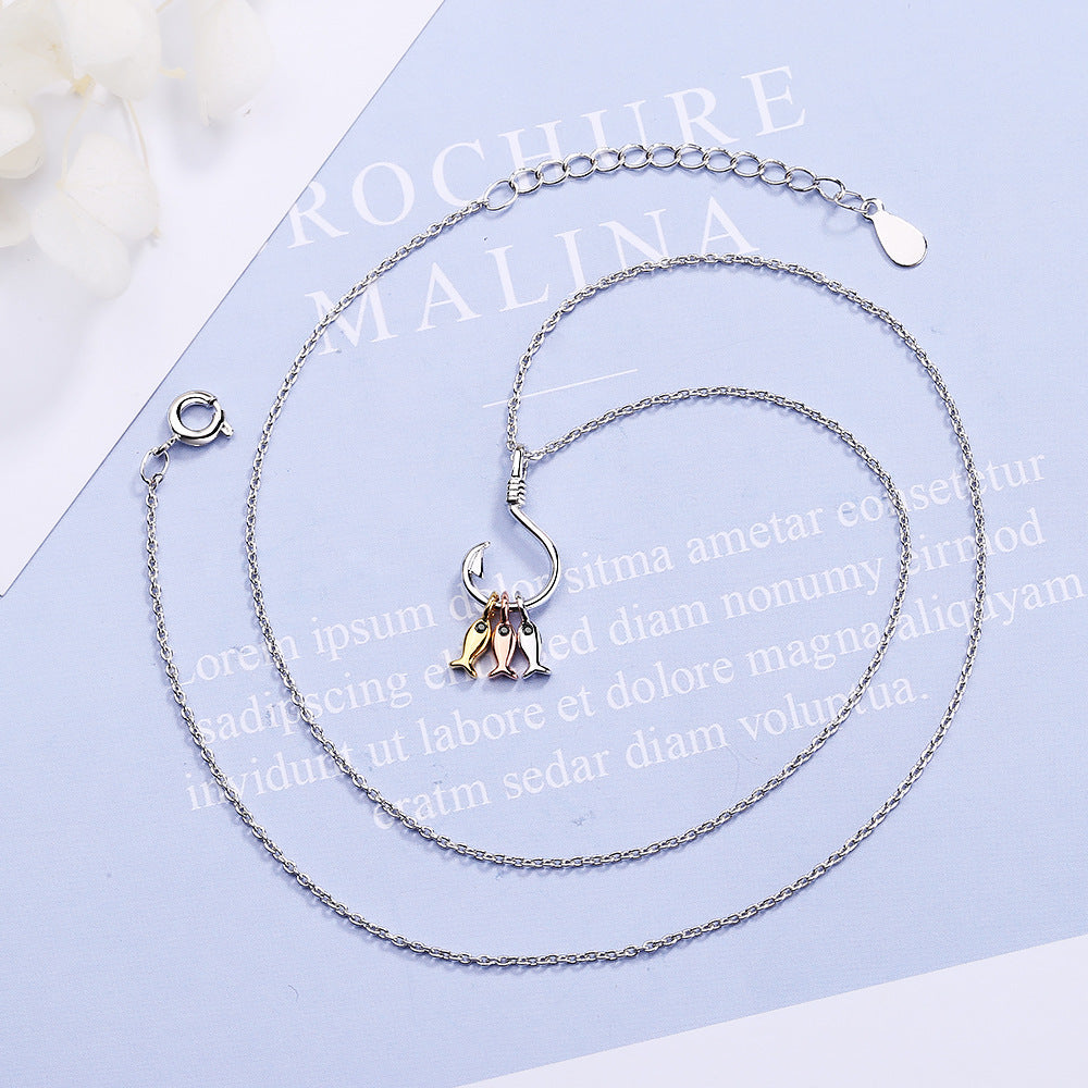 Creative Fish Hook Necklace Simple Fashion Rose Gold Three Small Fish Women's Short Niche Minimalist Clavicle Chain Necklace